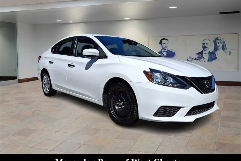 2019 Nissan Sentra S photo 1