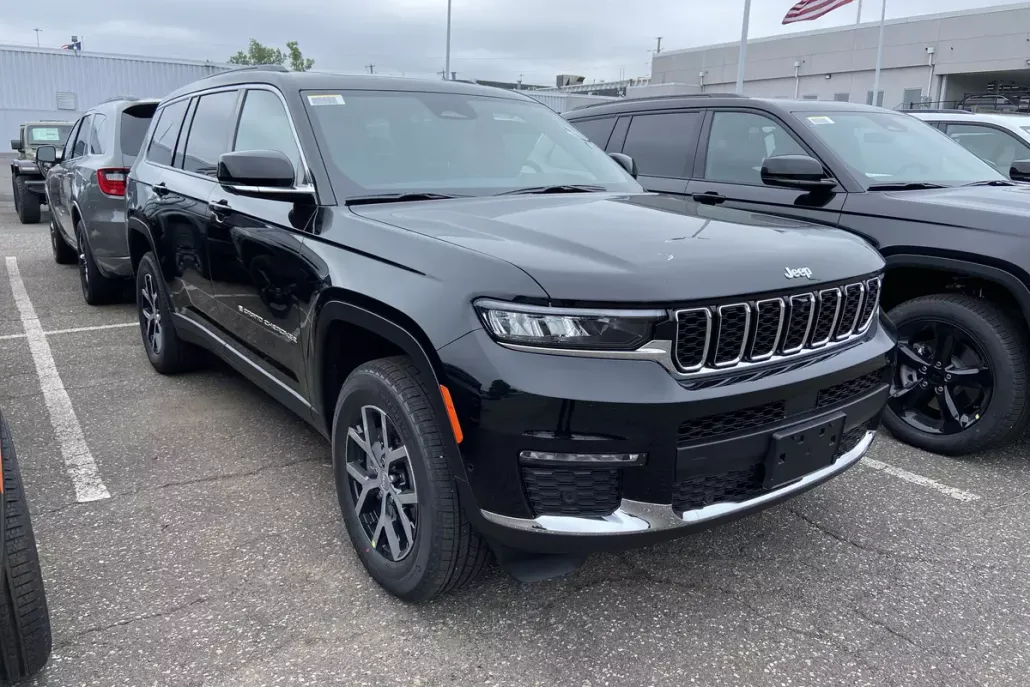 2025 Jeep Grand Cherokee Limited photo 1