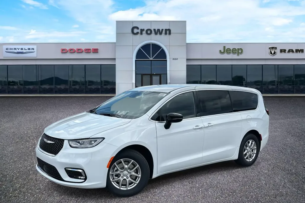 2025 Chrysler Pacifica photo 1
