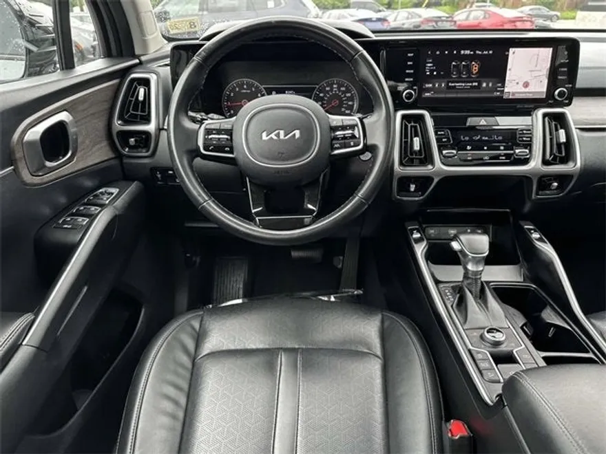 2022 Kia Sorento X-Line EX photo 1