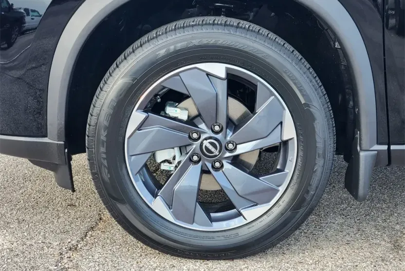 2025 Nissan Rogue SV photo 1