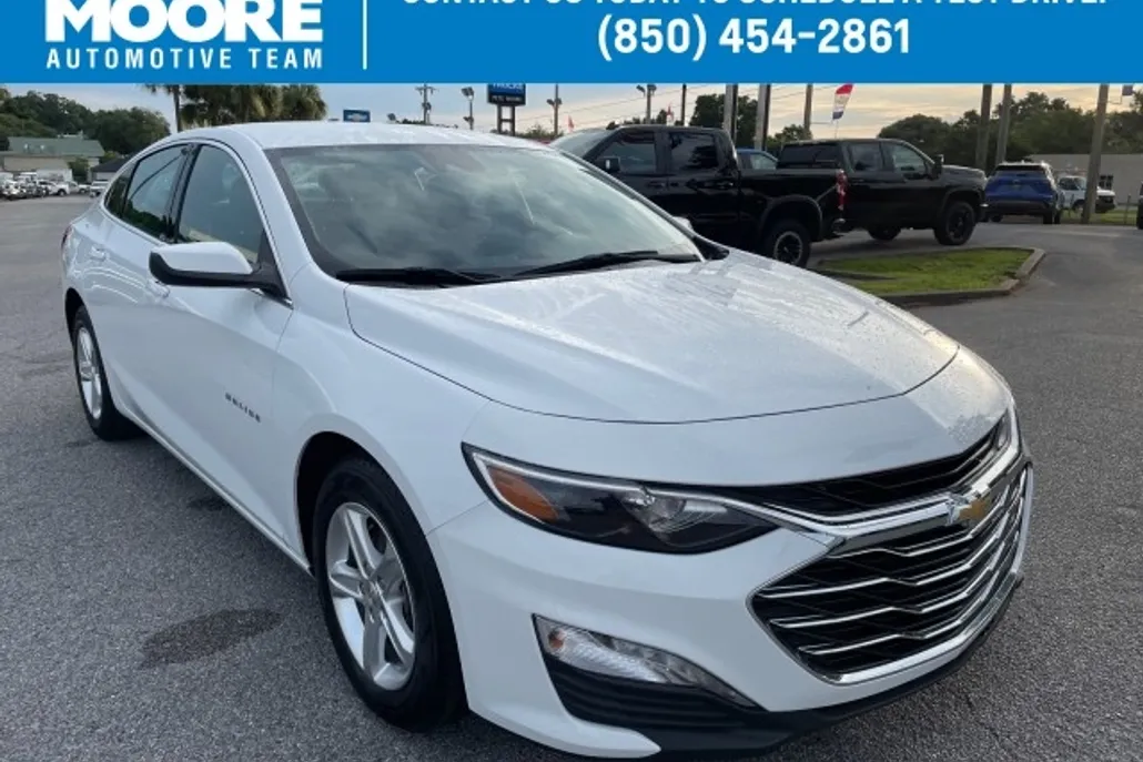2024 Chevrolet Malibu 1LT photo 1
