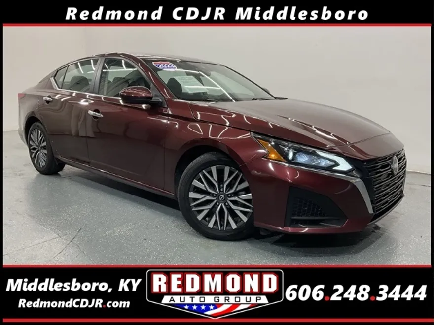 2023 Nissan Altima 2.5 SV photo 1