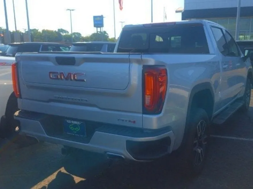 2022 Gmc Sierra 1500 AT4 photo 1