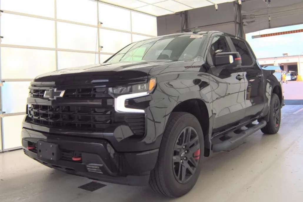 2022 Chevrolet Silverado 1500 RST photo 1