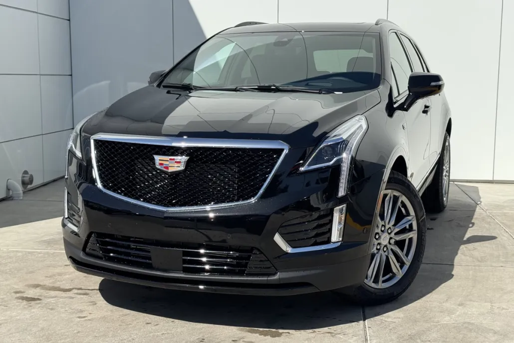 2025 Cadillac XT5 Sport photo 1
