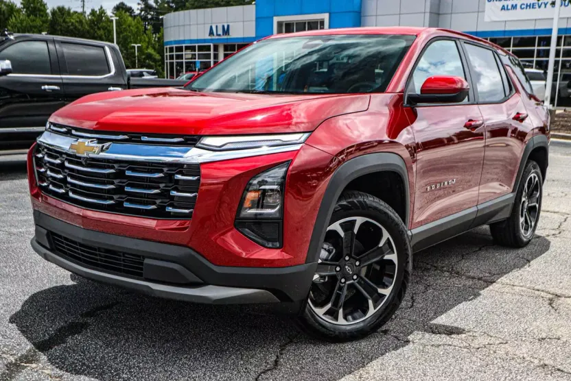 2026 Chevrolet Equinox LT photo 1