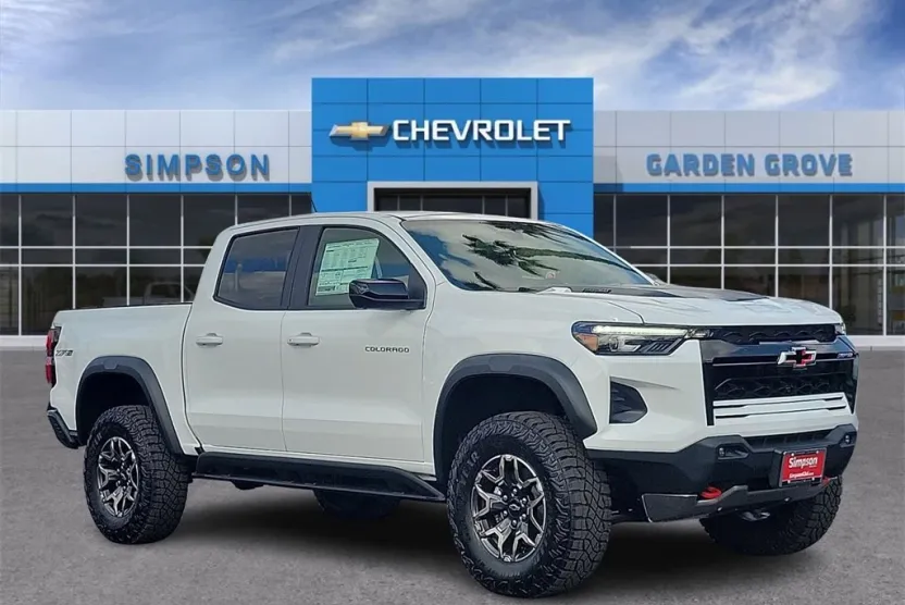 2026 Chevrolet Colorado ZR2 photo 1