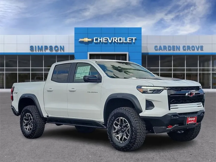 2026 Chevrolet Colorado ZR2 photo 1