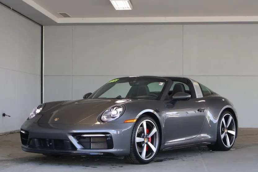 2021 Porsche 911 Targa 4S photo 1