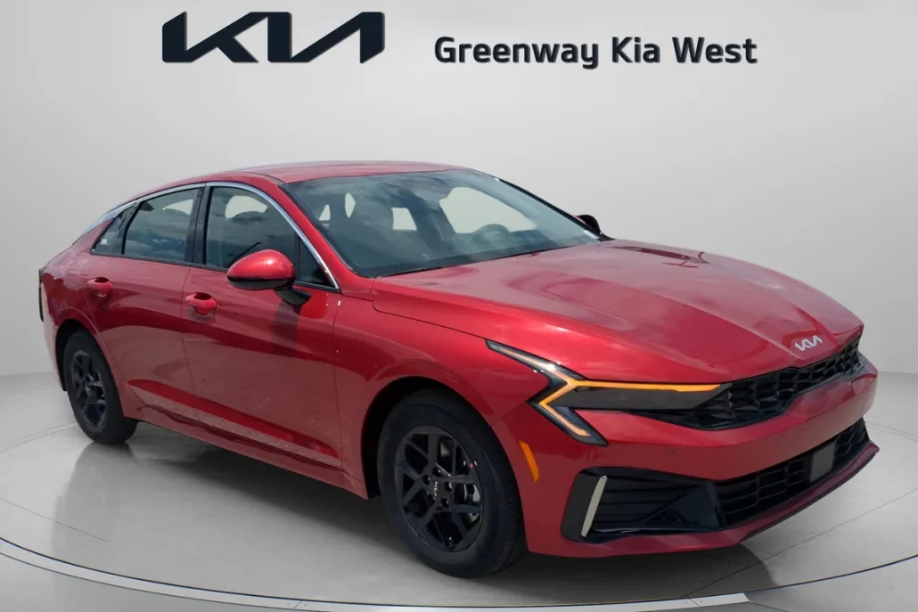 2025 Kia K5 LXS photo 1