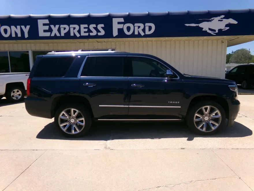 2019 Chevrolet Tahoe Premier photo 1
