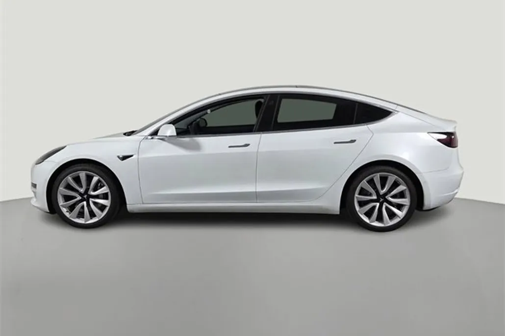 2018 Tesla Model 3 Long Range photo 1
