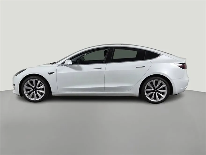 2018 Tesla Model 3 Long Range photo 1