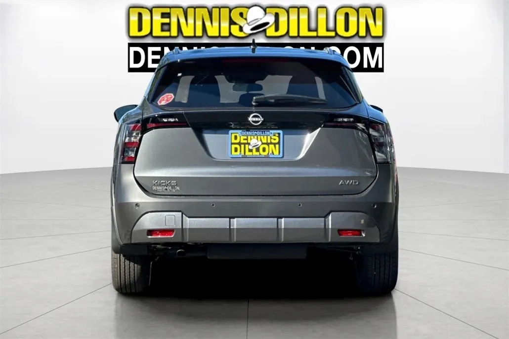 2026 Nissan Kicks SV photo 1