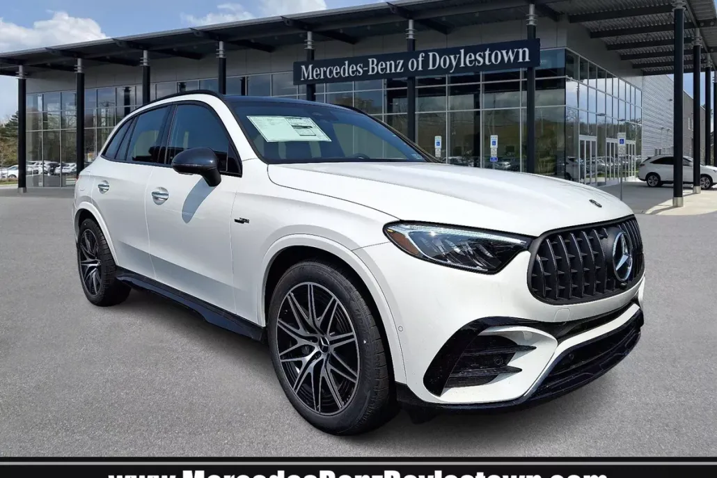 2025 Mercedes Benz GLC AMG 43 4MATIC photo 1