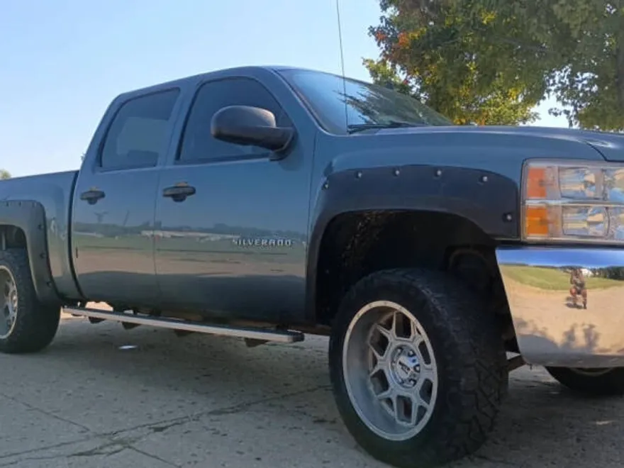 2012 Chevrolet Silverado 1500 LT photo 1