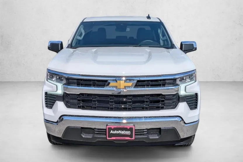 2026 Chevrolet Silverado 1500 LT photo 1