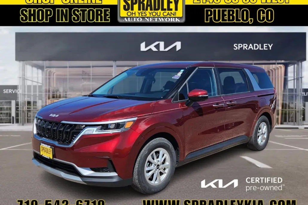 2024 Kia Carnival LX photo 1