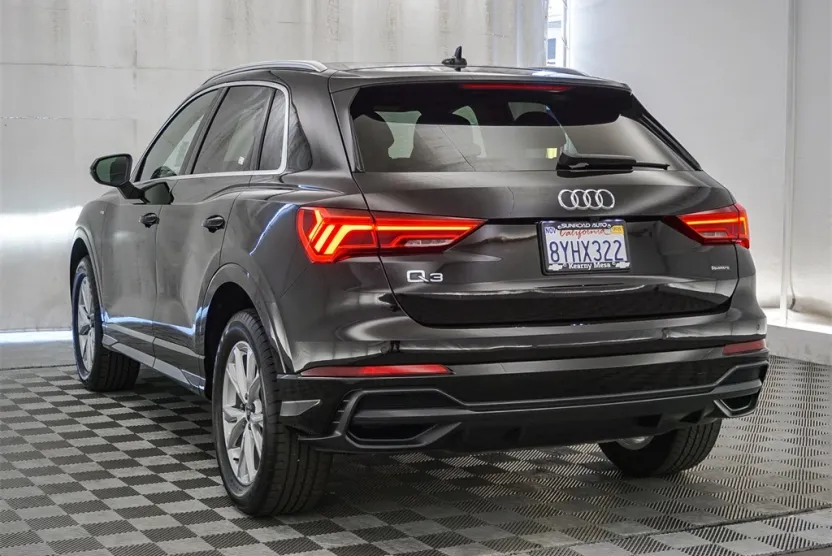 2022 Audi Q3 Premium S line photo 1