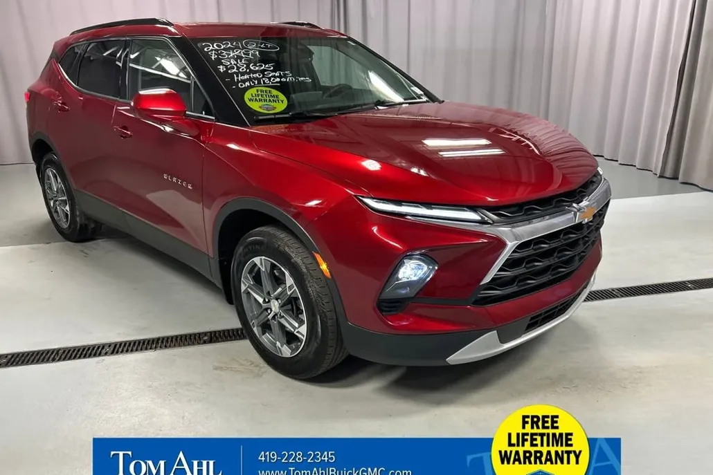 2024 Chevrolet Blazer 2LT photo 1