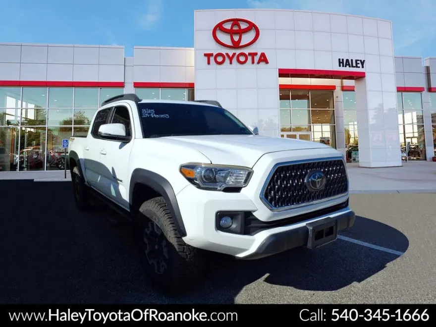 2018 Toyota Tacoma TRD 4x4 photo 1