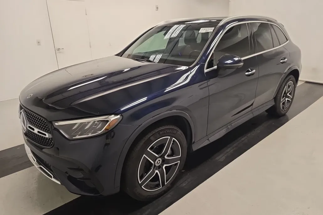 2024 Mercedes Benz GLC 300 AMG photo 1