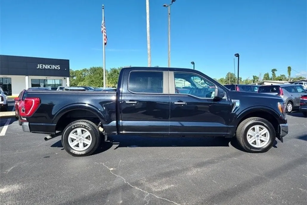 2023 Ford F-150 XLT photo 1
