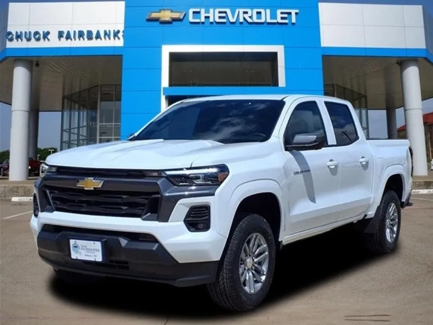 2025 Chevrolet Colorado Work Truck LT photo 1