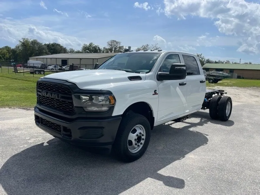 2024 Ram 3500 Tradesman photo 1