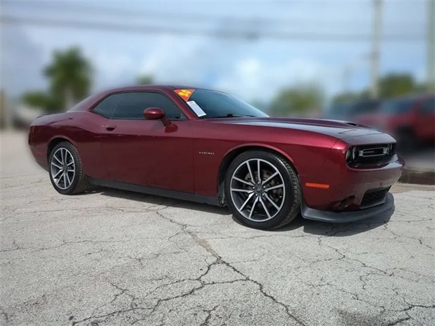 2020 Dodge Challenger R/T photo 1