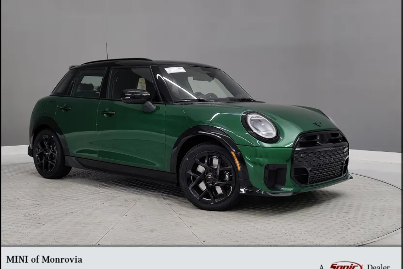 2026 Mini Cooper S Iconic photo 1