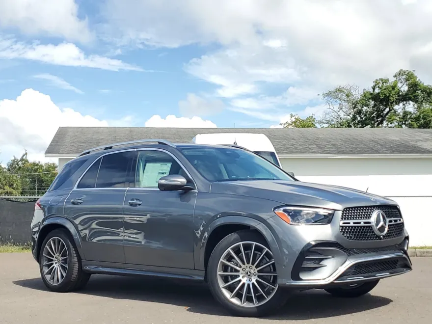 2025 Mercedes Benz GLE 350 4MATIC photo 1