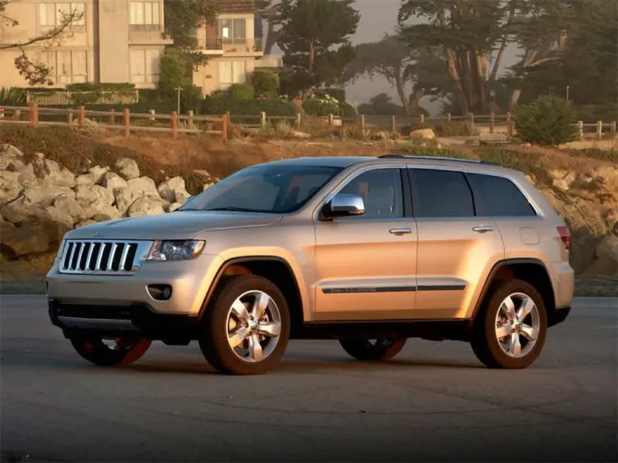 2013 Jeep Grand Cherokee Overland photo 1