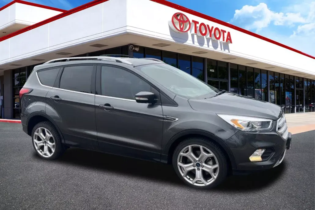 2019 Ford Escape Titanium photo 1