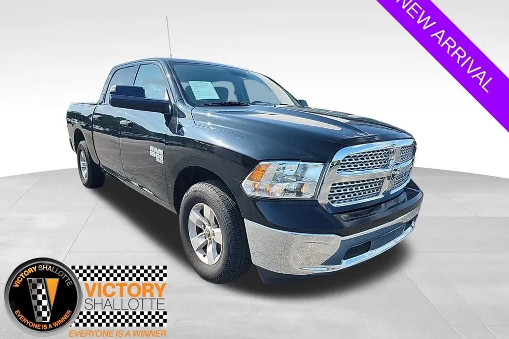 2022 Ram 1500 Classic SLT photo 1