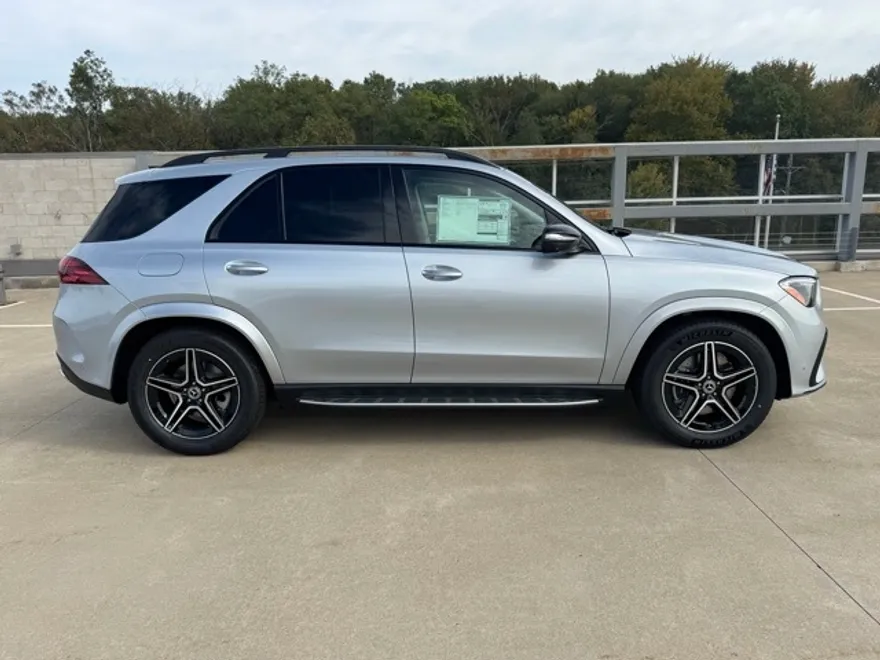 2026 Mercedes Benz GLE 450 4MATIC photo 1
