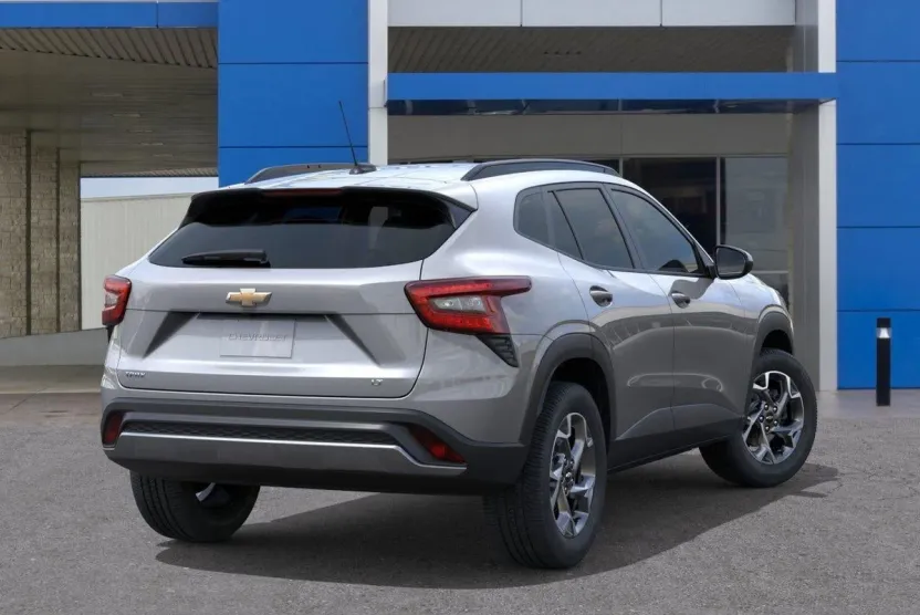 2026 Chevrolet Trax LT photo 1