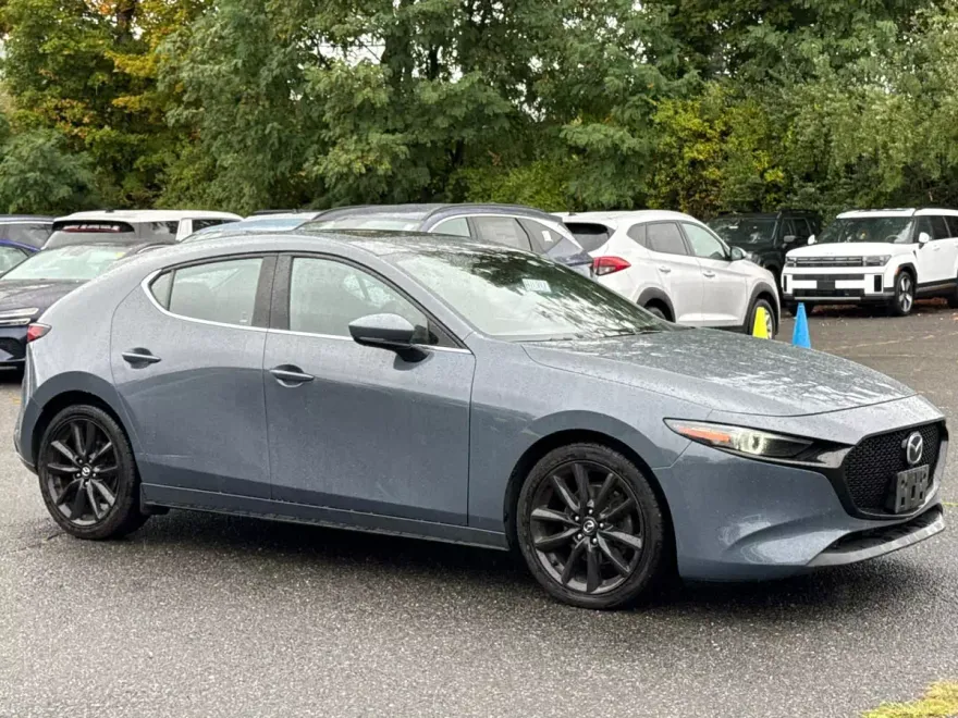 2019 Mazda Mazda3 Hatchback Premium photo 1