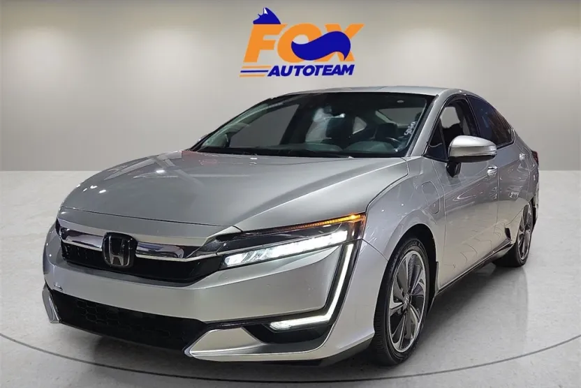 2018 Honda Clarity Plug-In Hybrid Touring photo 1