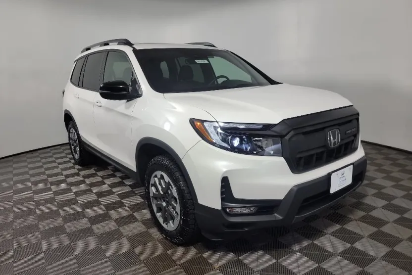 2024 Honda Passport TrailSport photo 1
