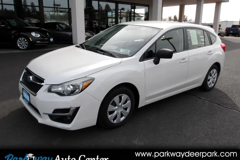 2016 Subaru Impreza 2.0i photo 1
