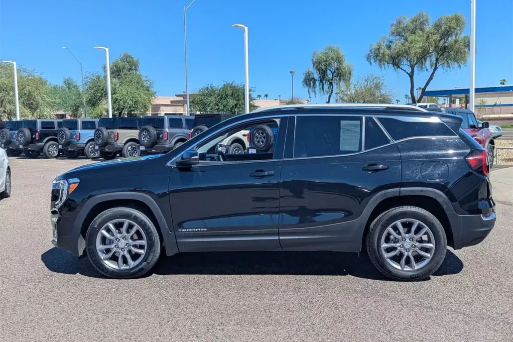 2024 Gmc Terrain SLT photo 1