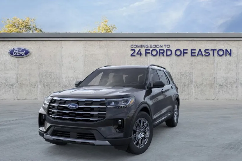 2025 Ford Explorer photo 1