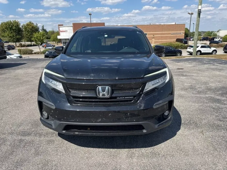 2020 Honda Pilot Black Edition photo 1