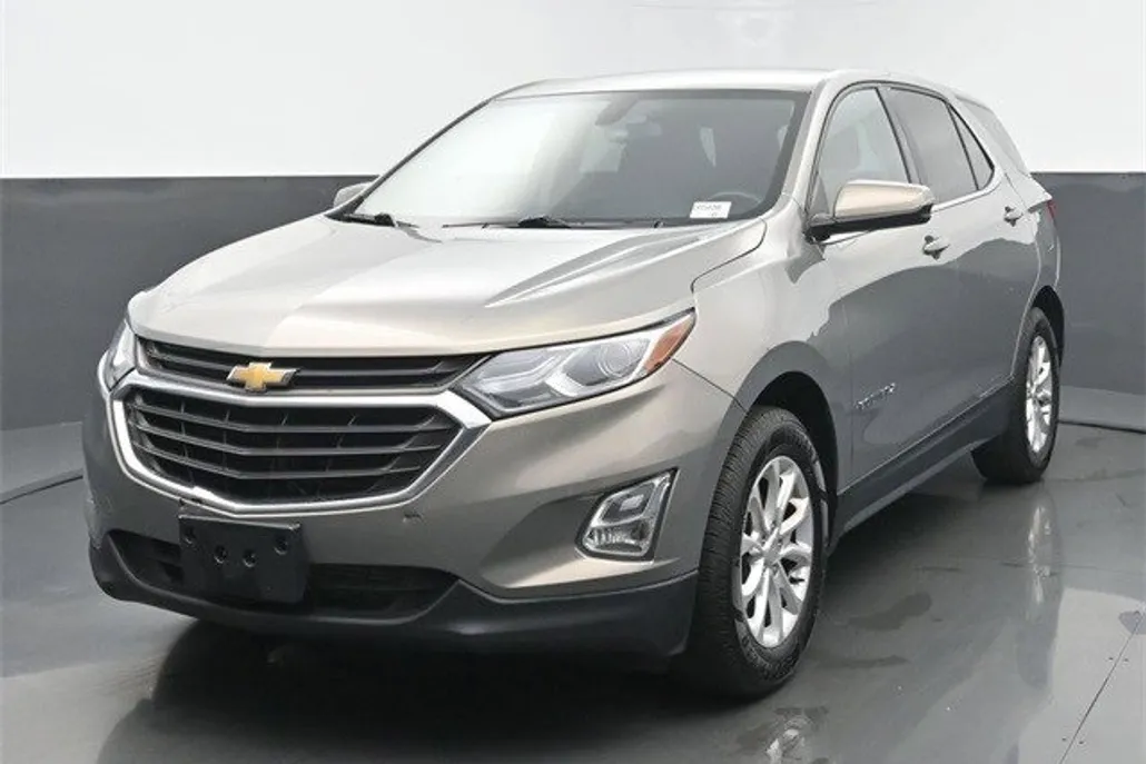 2018 Chevrolet Equinox LT photo 1