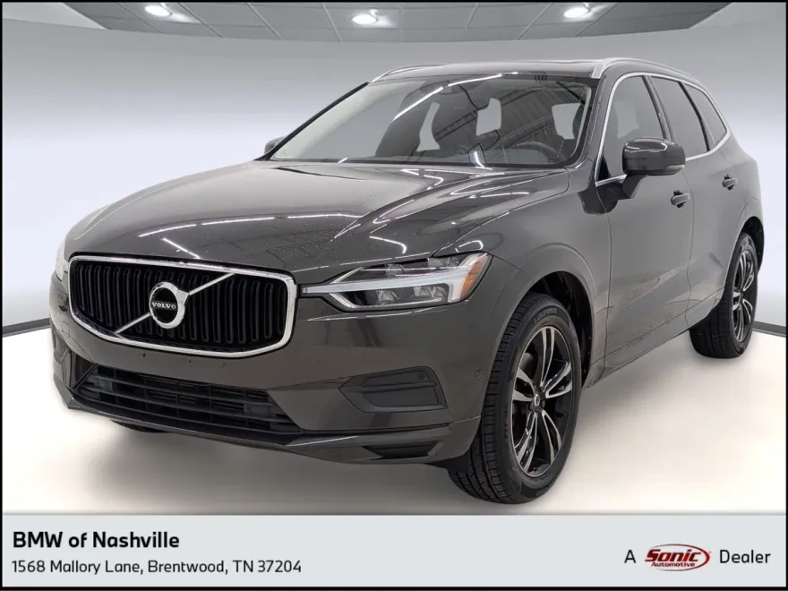 2019 Volvo XC60 Momentum photo 1