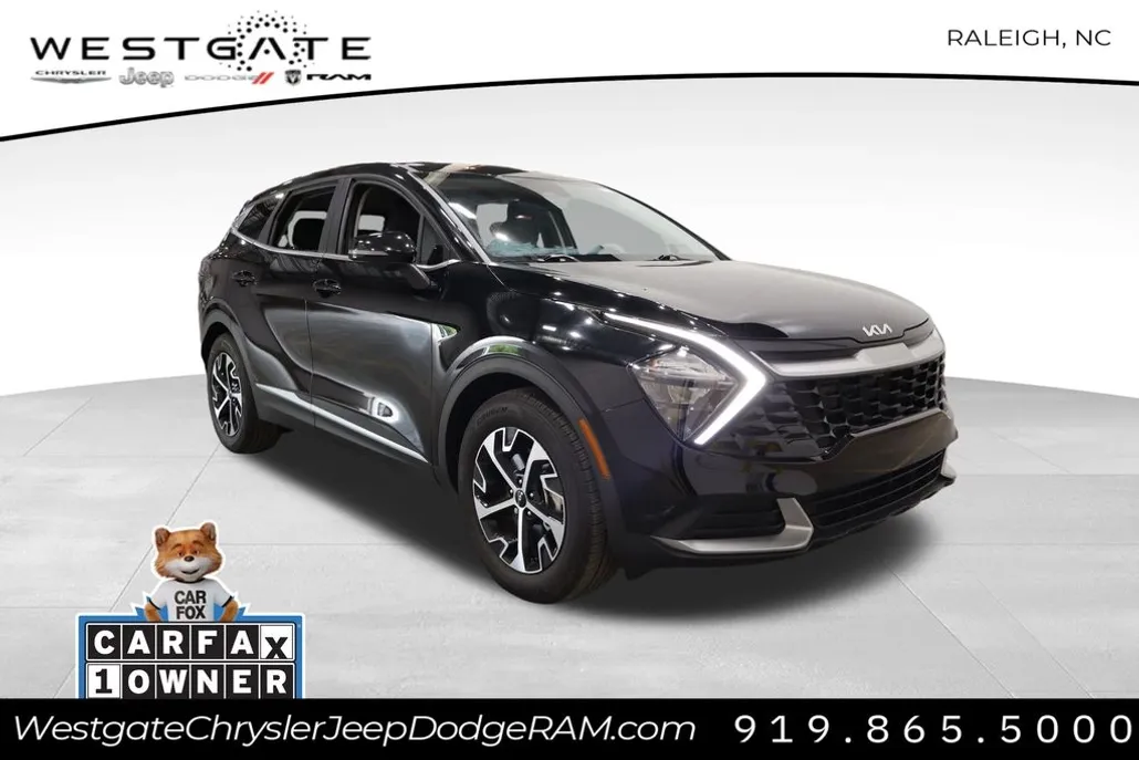 2023 Kia Sportage EX photo 1