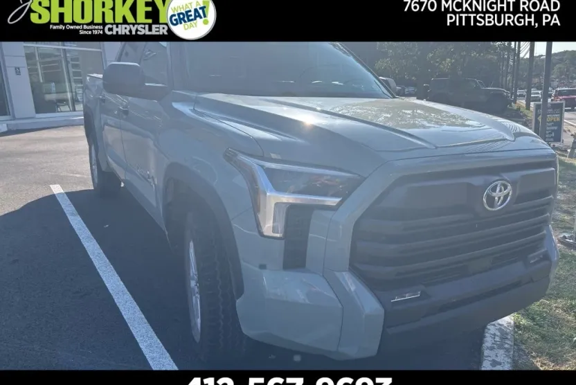 2024 Toyota Tundra SR5 photo 1