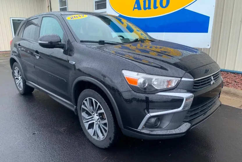 2017 Mitsubishi Outlander Sport ES photo 1